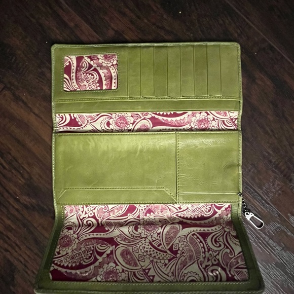 HOBO Bags Hobo Trifold Wallet Peridot Green Kisslock Poshmark